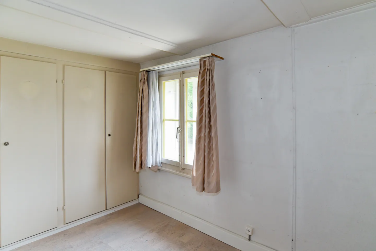Maison abordable à rénover dans un emplacement central - Photo 11 sur 13