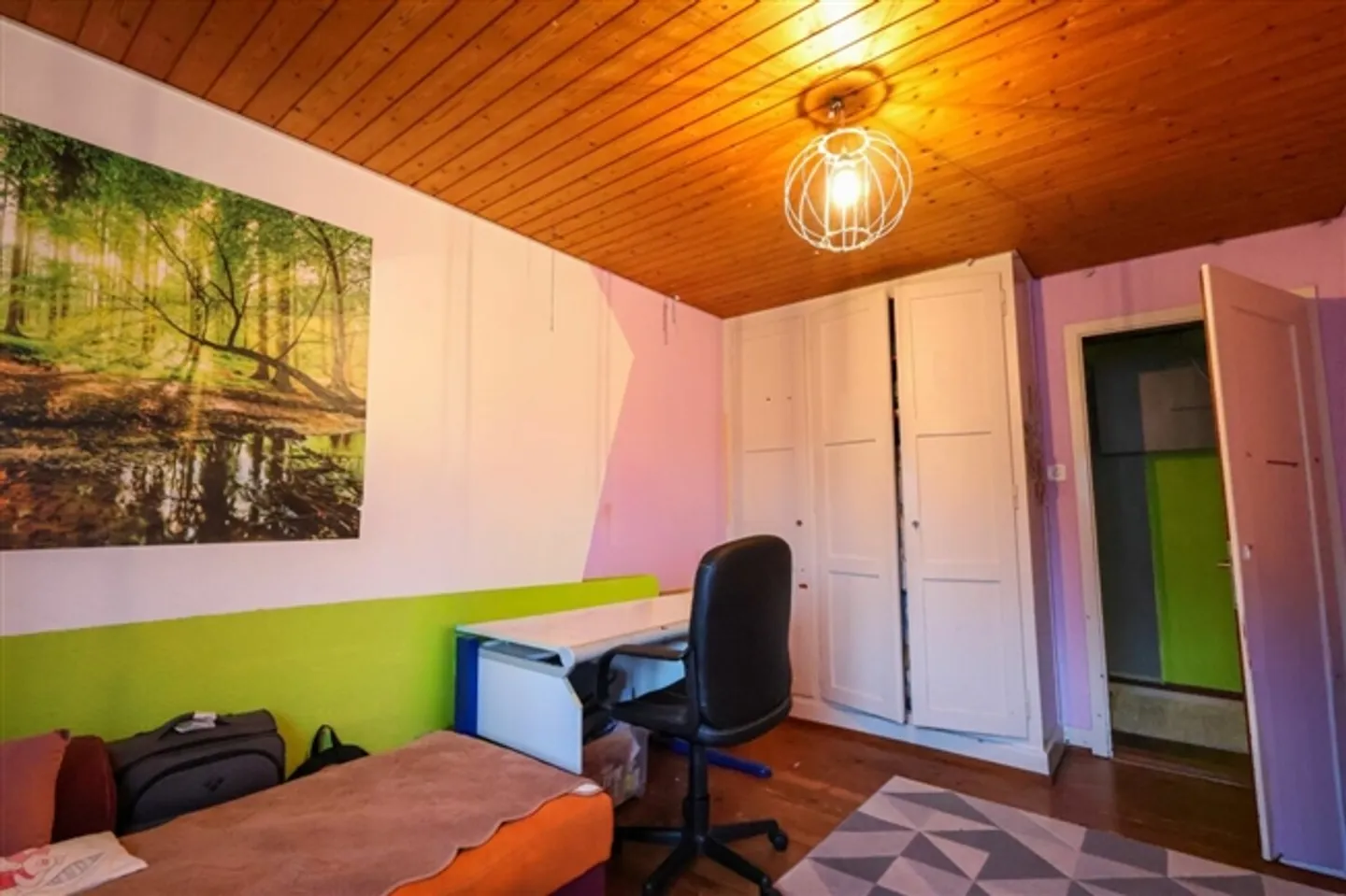 Single-family house in Ammerswil near Lenzburg - charming, quietly located and with development potential - Photo 9 of 17