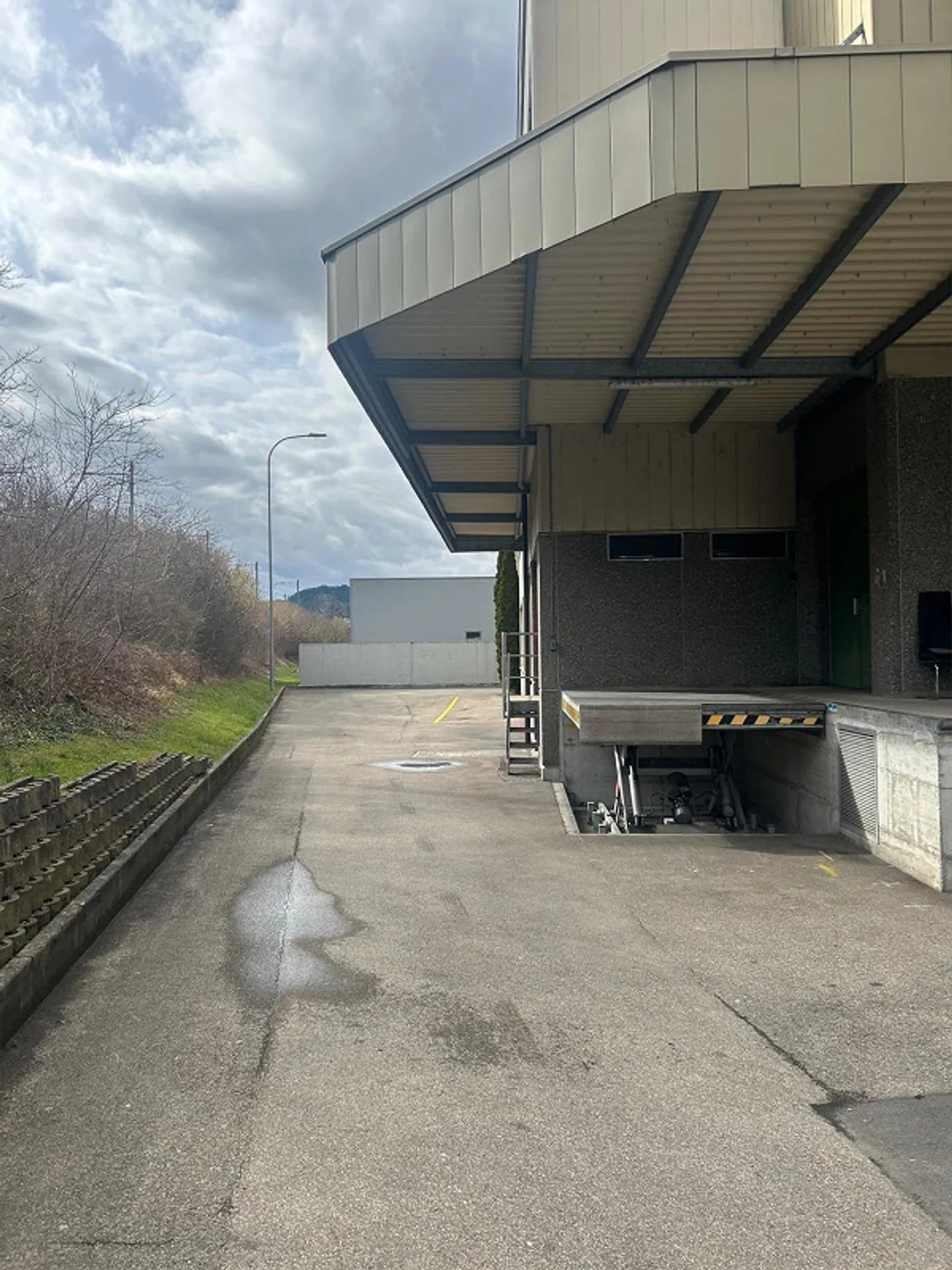 Salle de stockage - Photo 1 sur 8