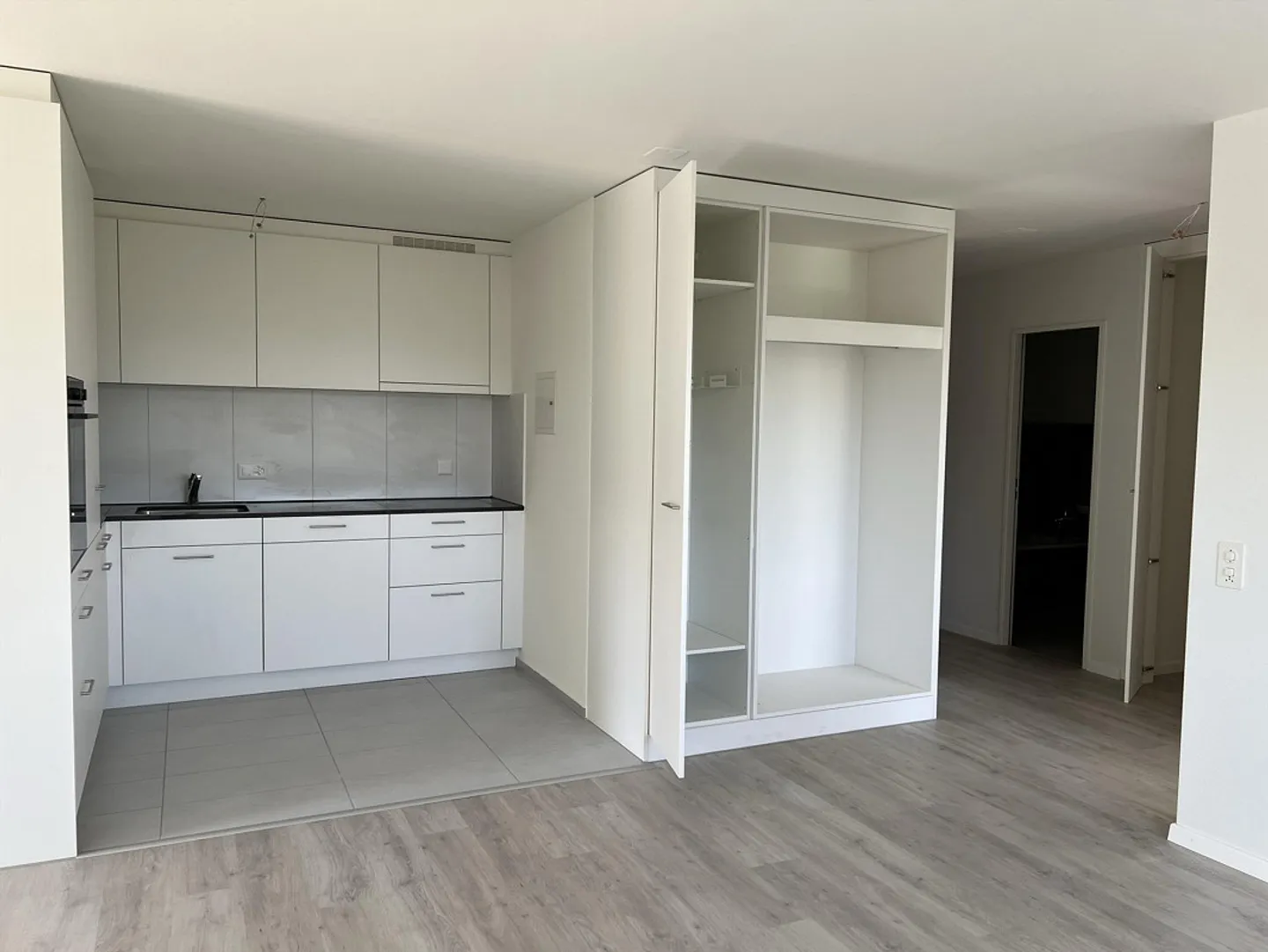 Appartement 2 pièces dans un emplacement calme - Photo 4 sur 8