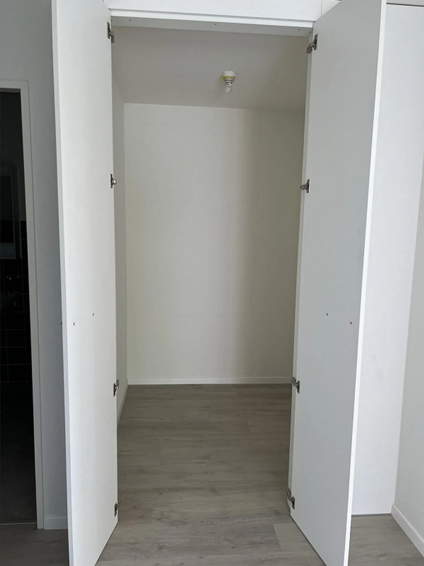 Appartement 2 pièces dans un emplacement calme - Photo 5 sur 8