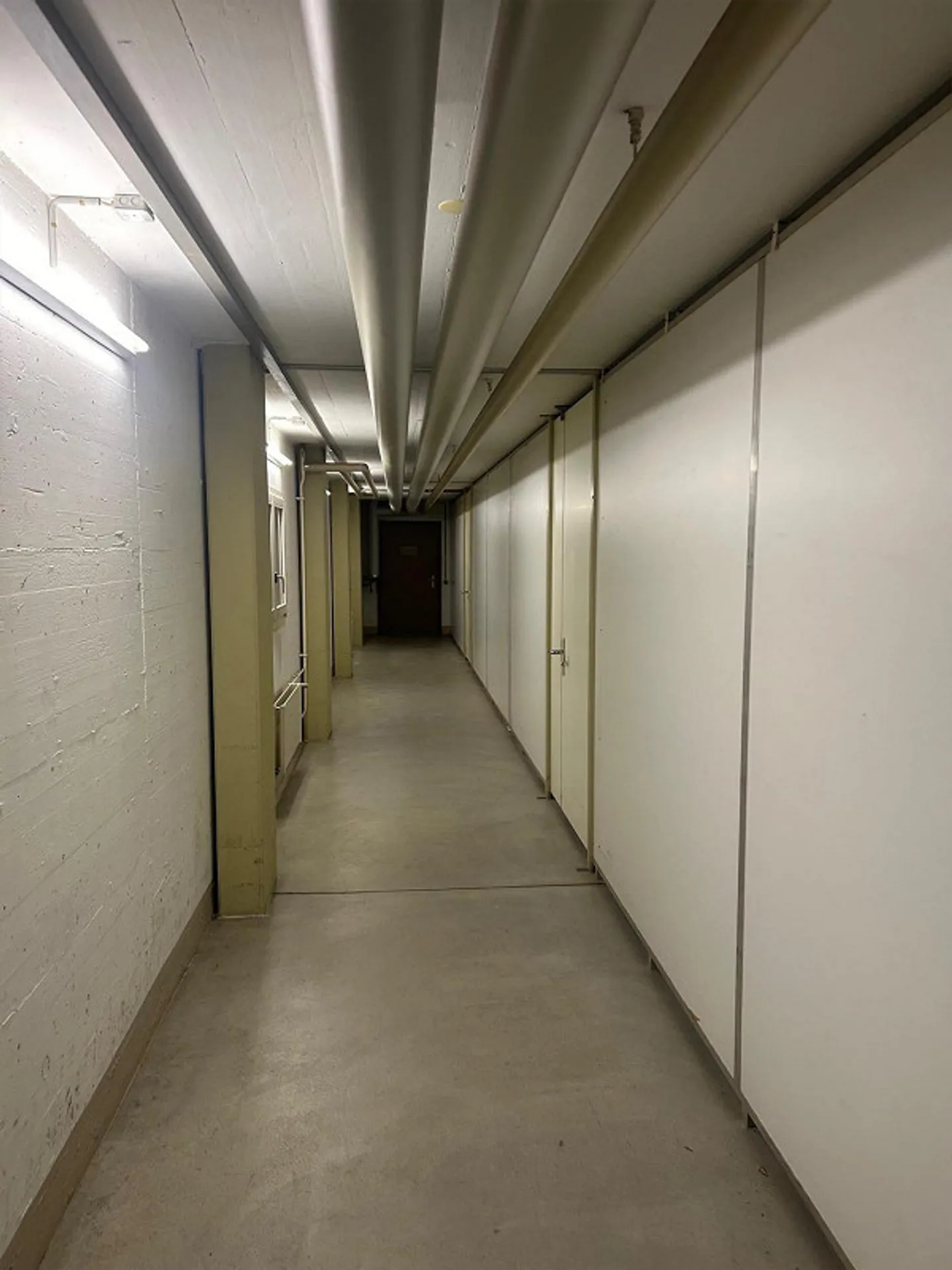 Salle de stockage - Photo 4 sur 8