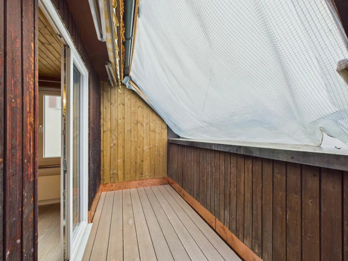 Helle Dachwohnung mit Blick auf die Berge - Foto 7 von 7