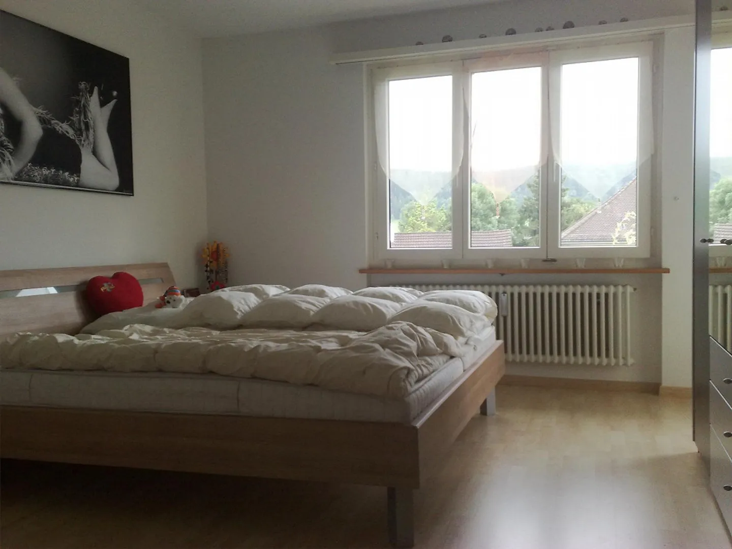 Appartamento luminoso e conveniente con 4 stanze al 1° piano - Foto 3 di 6