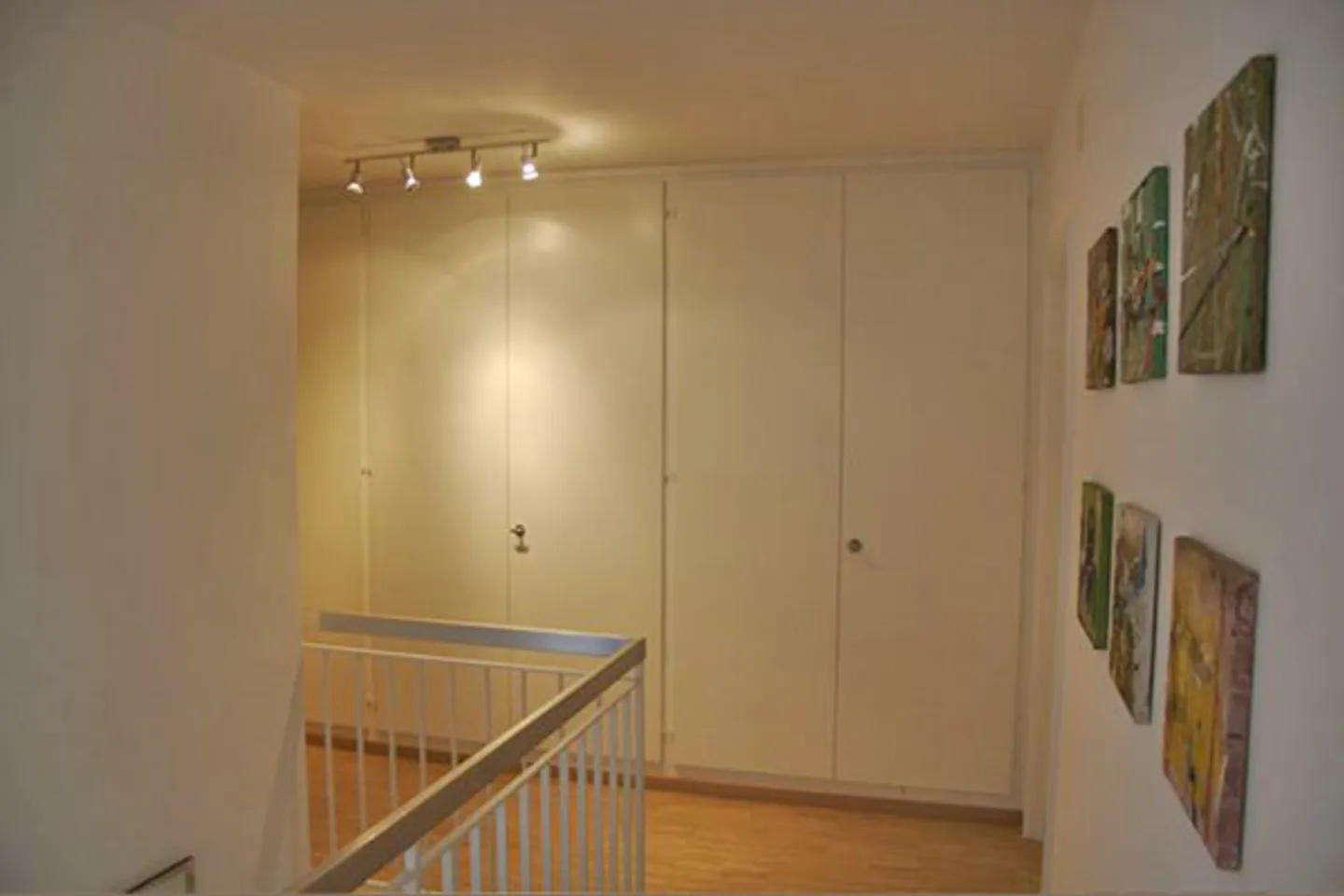 Very bright maisonette apartment - Photo 6 of 10