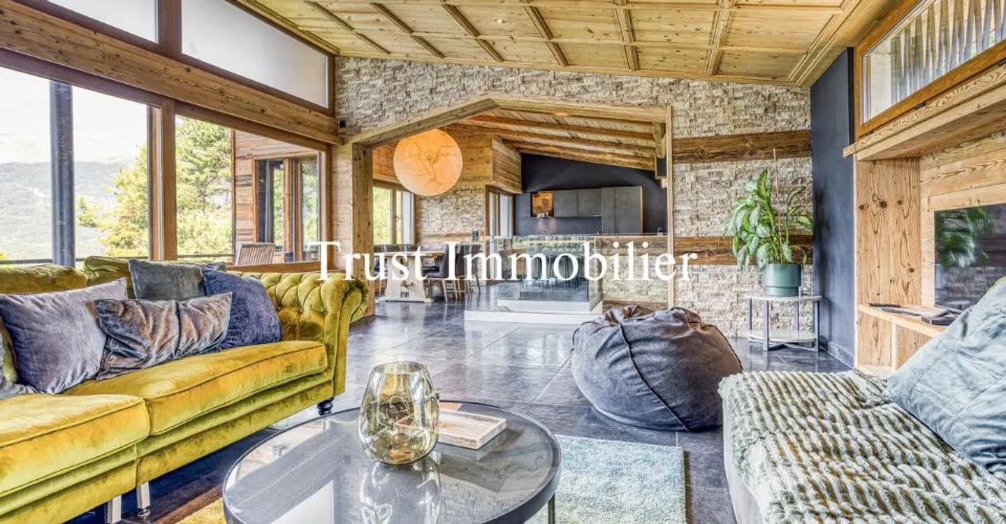 6028. Chalet de charme Lens-Crans - Photo 1 sur 12