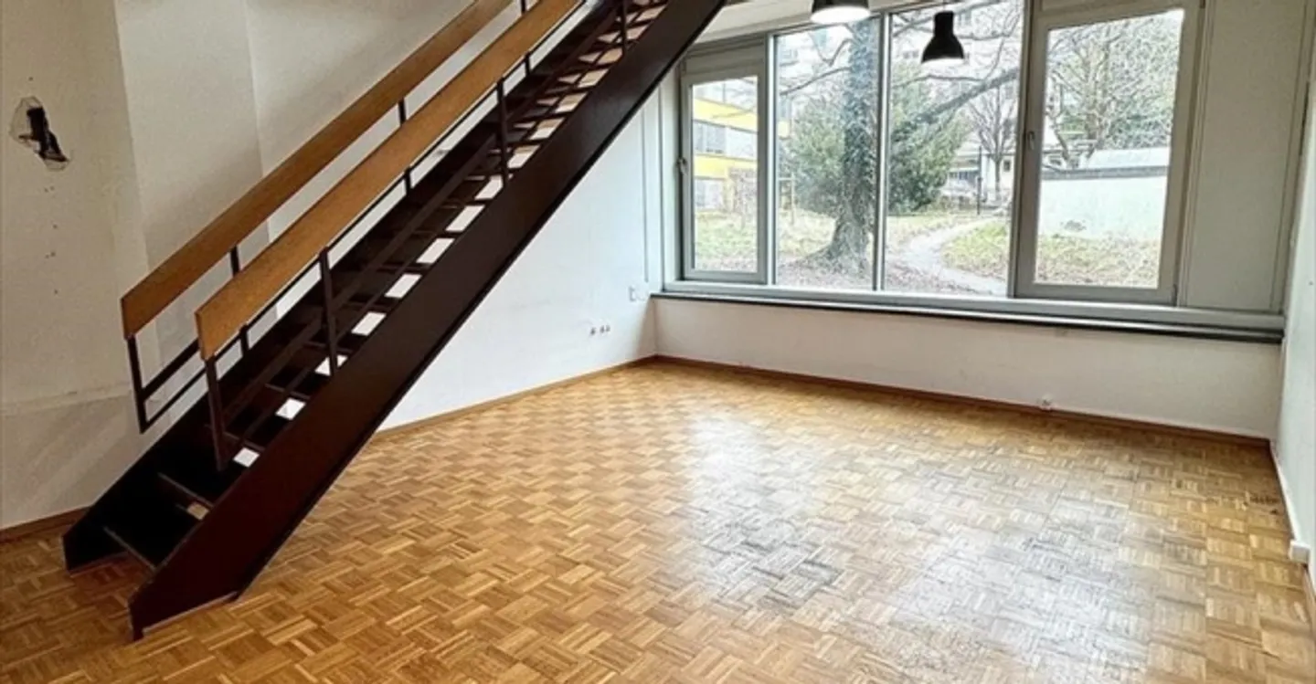 Edificio ad uso misto in affitto - Foto 2 di 5