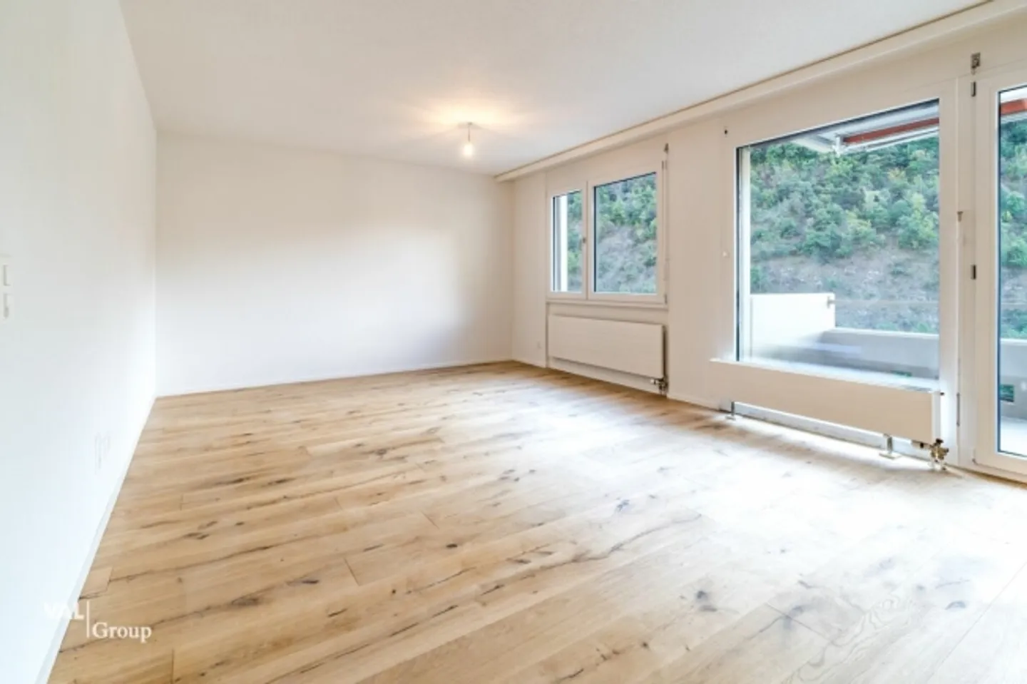 «Modernes Wohnen über den Dächern von Visp - komplett renovierte 4.5-Zimmer-Wohnung im 11. Obergeschoss» - Foto 3 von 16