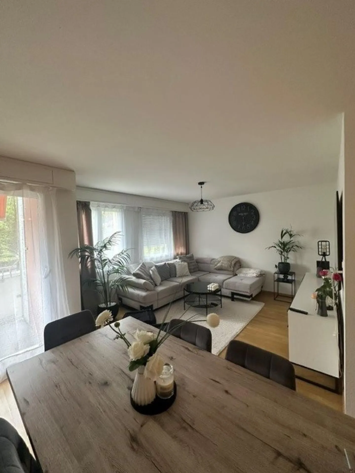 Beautiful 4.5-room apartment with balcony - Photo 1 of 12