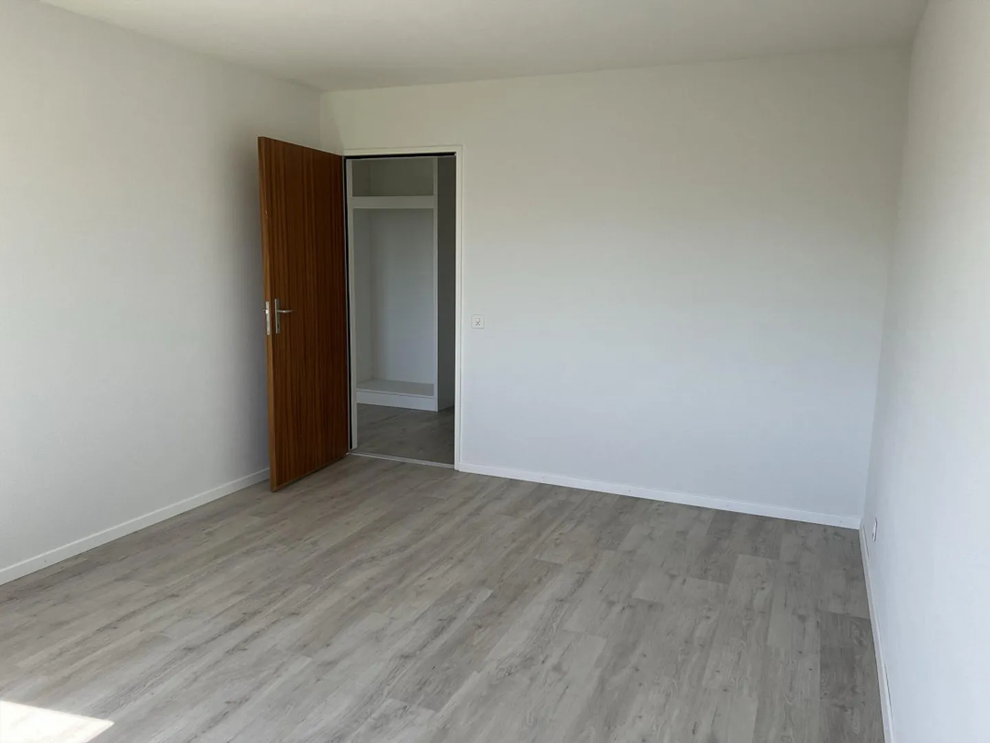 Appartement 2 pièces dans un emplacement calme - Photo 6 sur 8