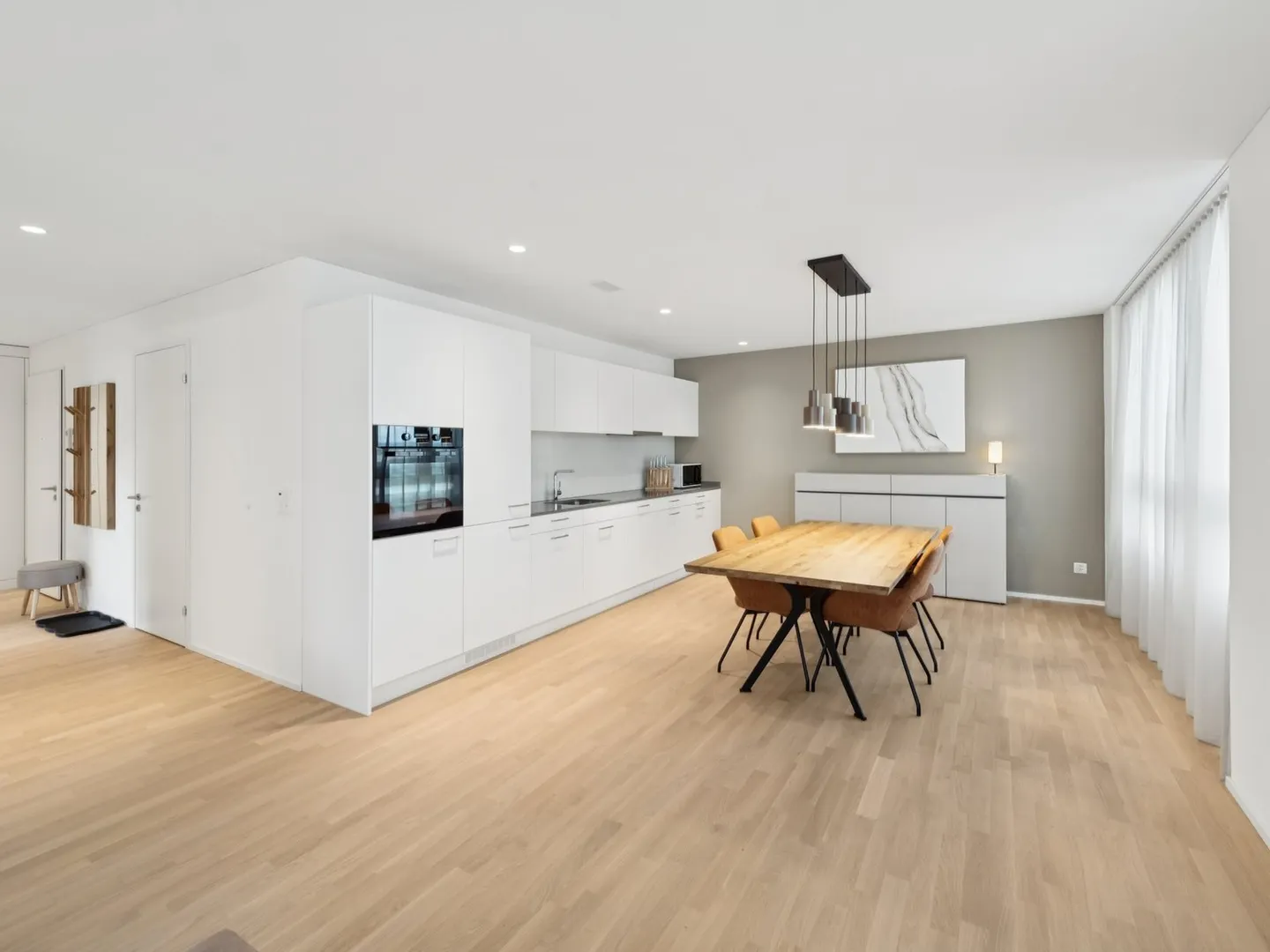 Luxury Apartment in Madrid Style - Photo 5 of 9