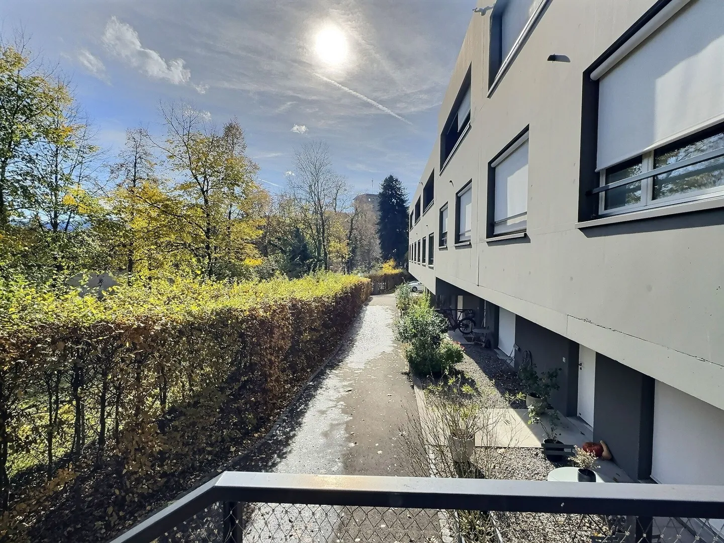 Villa individuelle groupée de 5,5 pièces (4 chambres)   + studio indépendant - Photo 1 sur 13