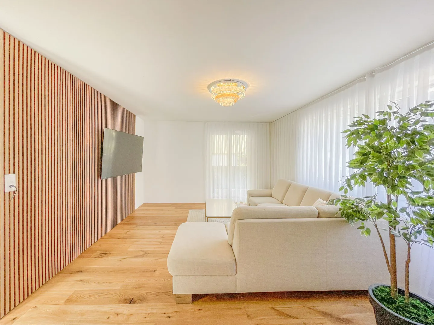 Casa bifamiliare immediatamente abitabile + progetto con permesso di costruzione - Foto 5 di 27