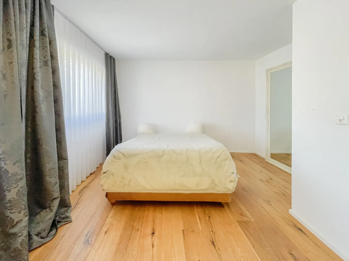 Casa bifamiliare immediatamente abitabile + progetto con permesso di costruzione - Foto 10 di 27