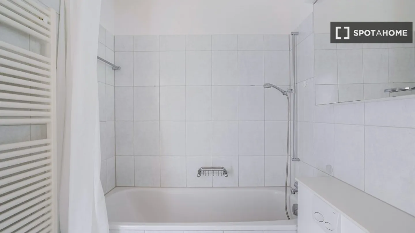 Apartment for rent - Photo 15 of 17