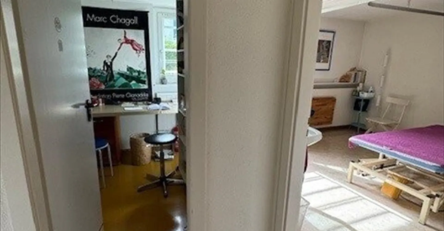 Shop for rent - Photo 9 of 10