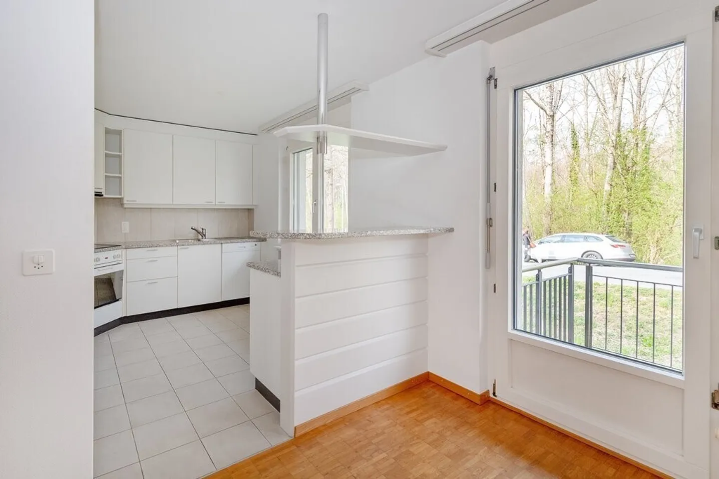 Charmante Wohnung Nähe Stadt - Foto 3 von 11
