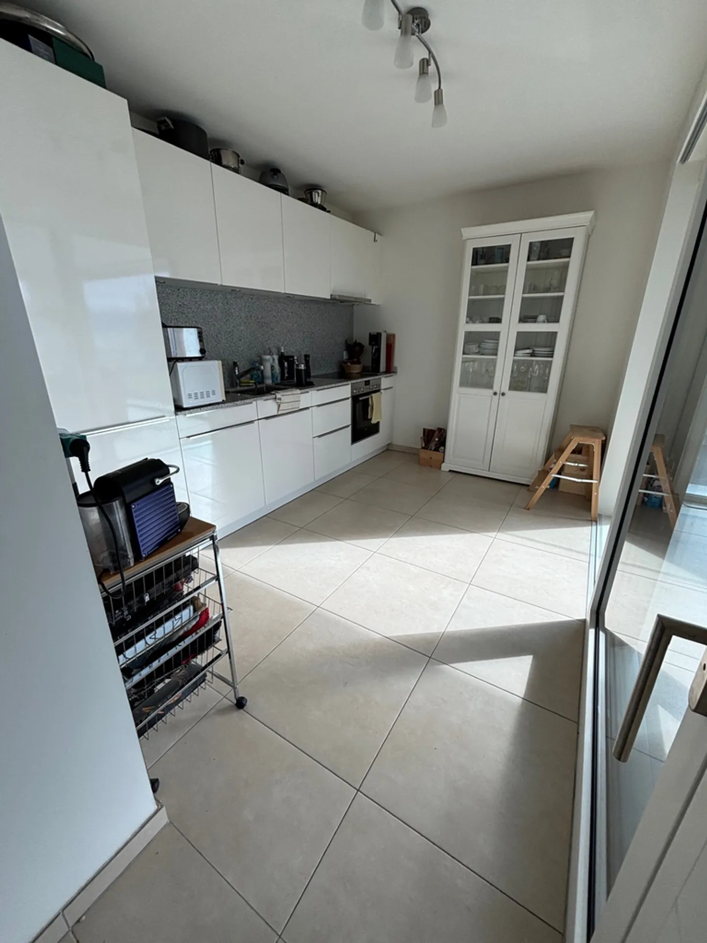 Wunderschöne 3,5 Zimmer in neuem Bau - Foto 3 von 9