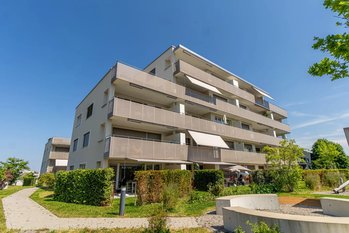 Attika Wohnung zum Wohl-Fühlen - Foto 2 von 14