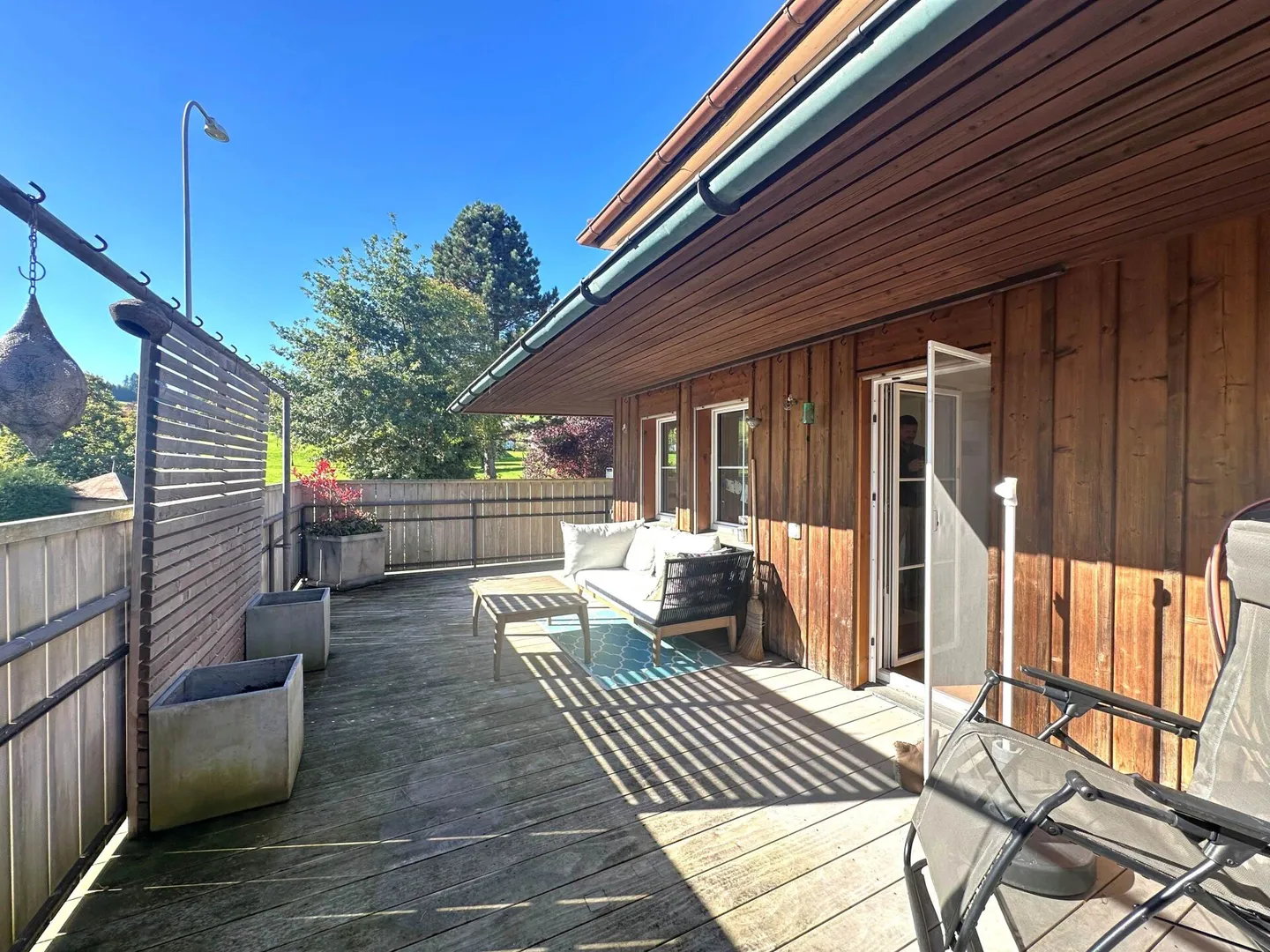 Modern living meets rural idyll - 5.5-room house in Wolfertswil - Photo 8 of 12