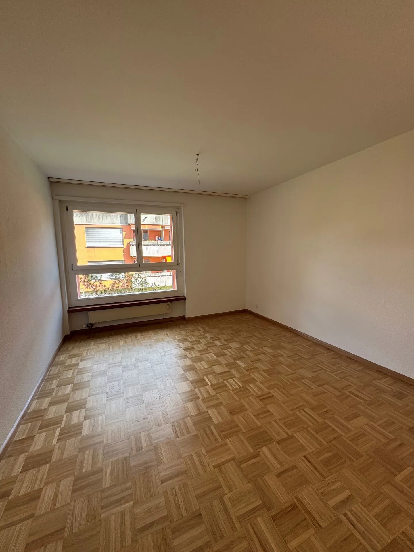 Appartement de 4,5 pièces au cœur de Reinach - Photo 3 sur 9
