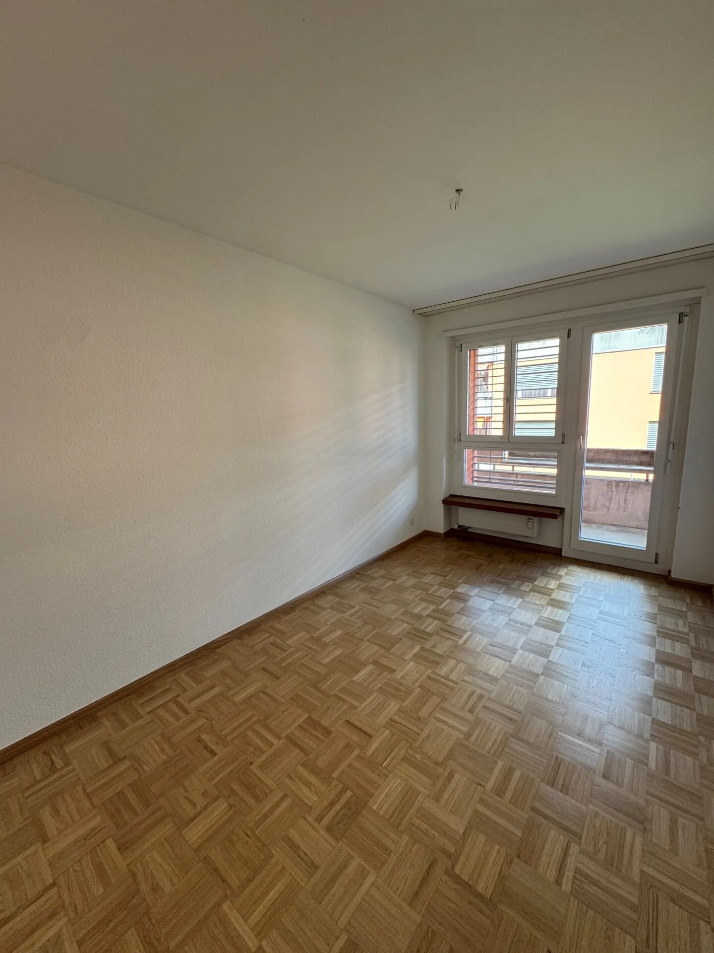 Appartement de 4,5 pièces au cœur de Reinach - Photo 4 sur 9