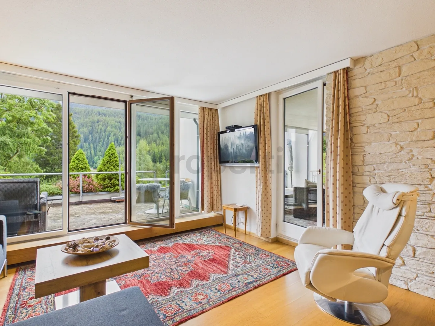 Invest or Live in Scuol: Primary/Secondary Residence, 3.5 Room Terrace Apartment - Photo 6 of 12