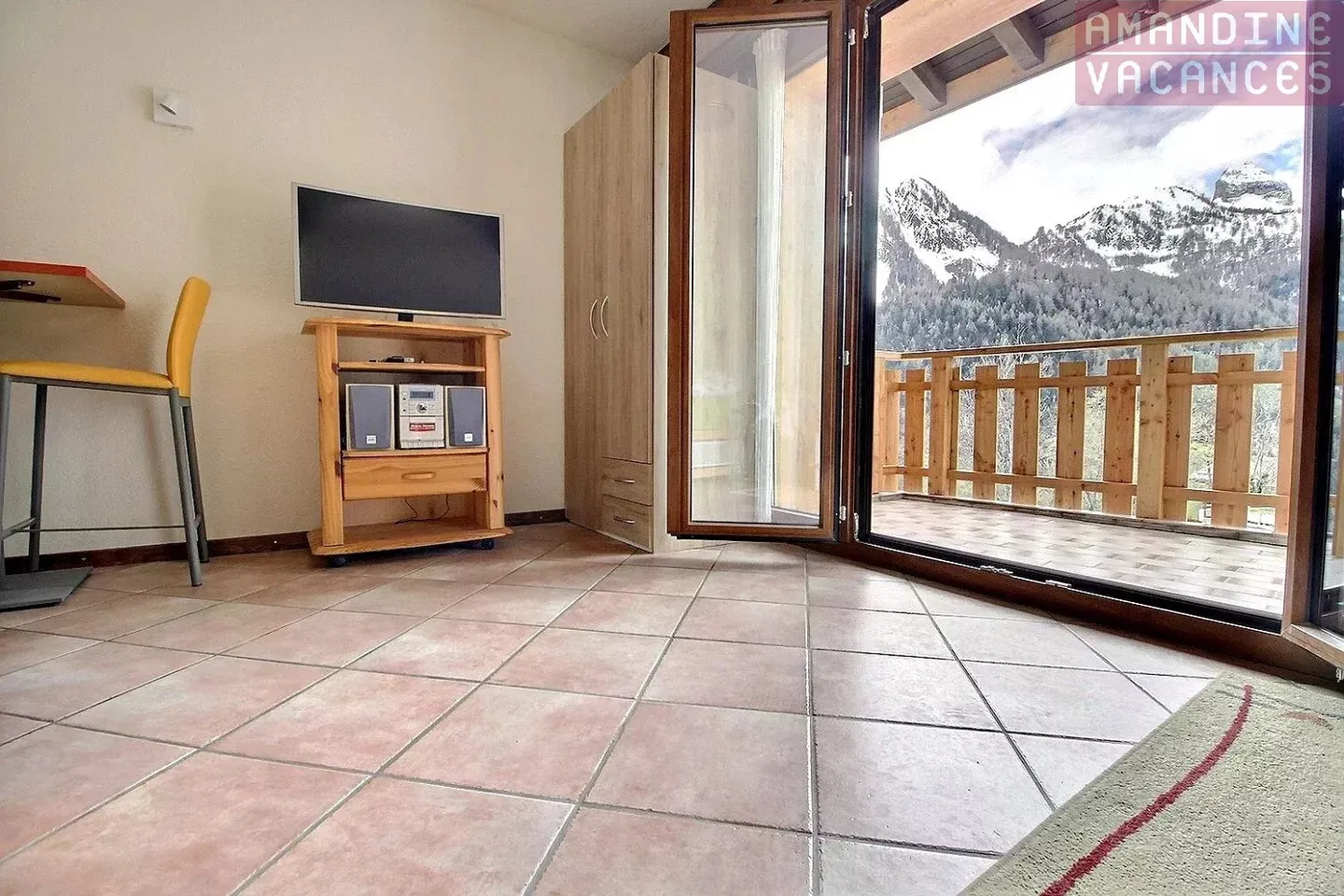 Location annuelle d'un studio avec vue dégagée - Photo 7 sur 10