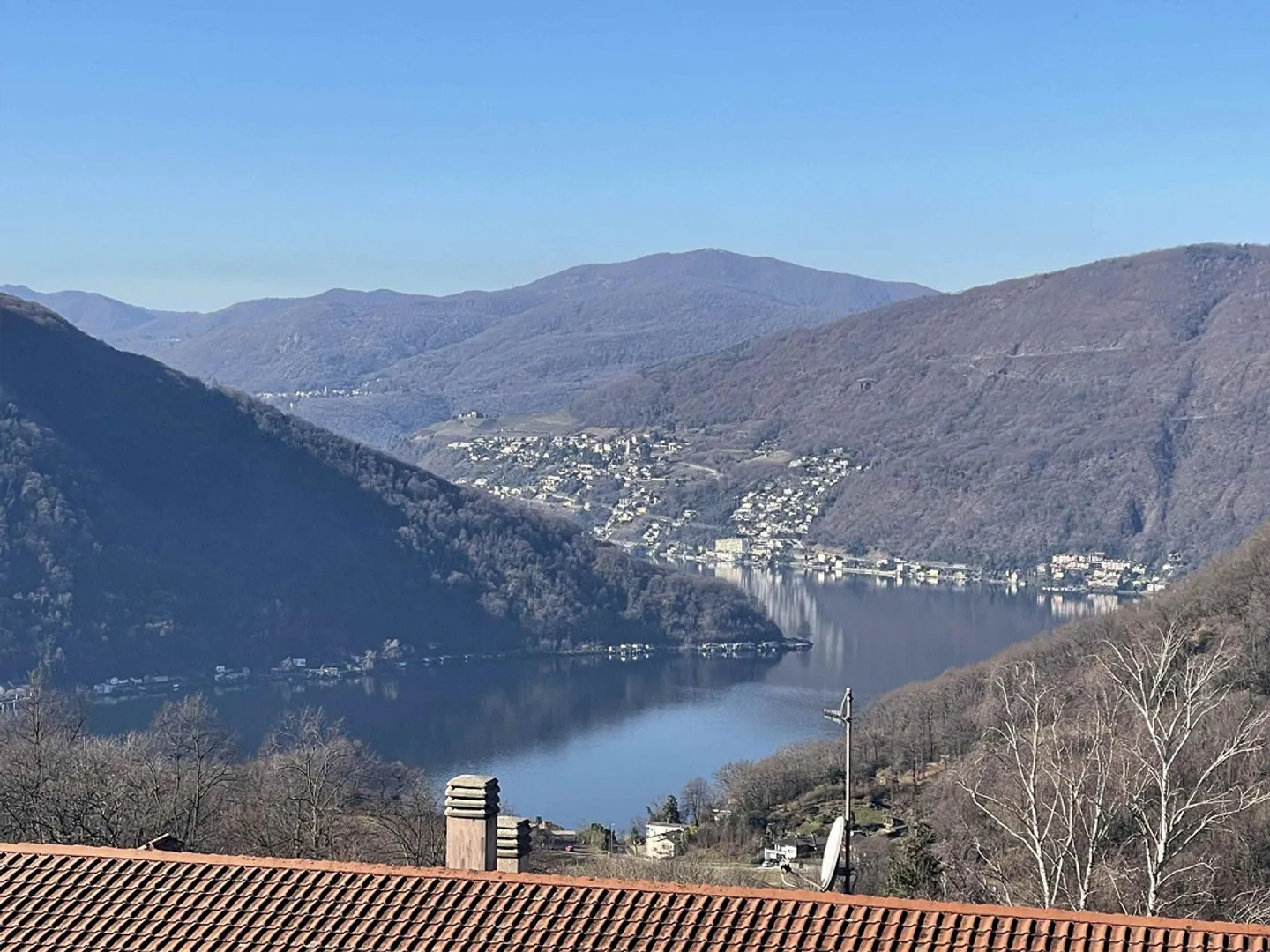 Terrain intéressant avec vue imprenable sur le lac - Photo 1 sur 13