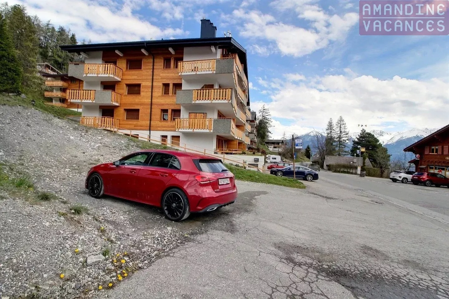 Location annuelle d'un studio avec vue dégagée - Photo 9 sur 10