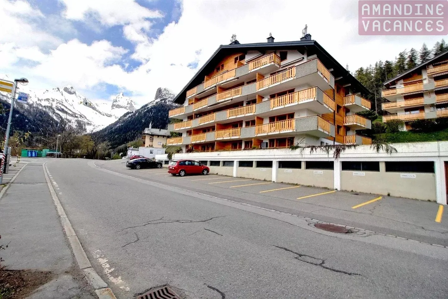 Location annuelle d'un studio avec vue dégagée - Photo 8 sur 10