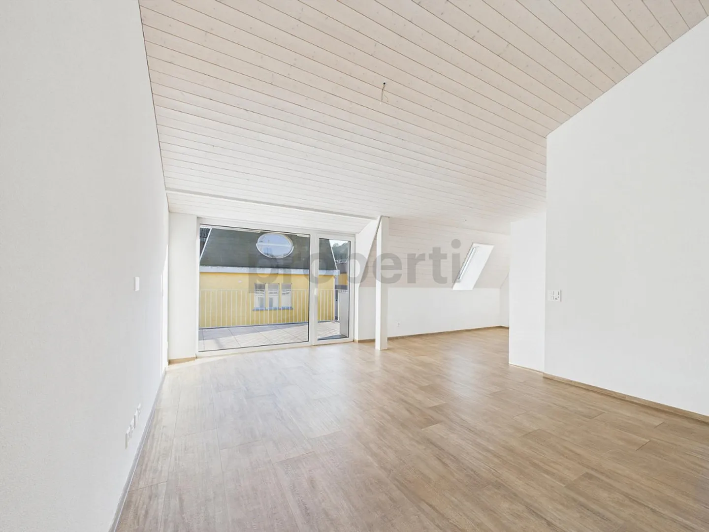 Appartamento attraente di 3,5 stanze a Tenniken - Foto 1 di 8
