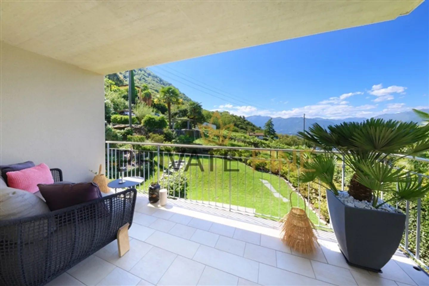 Minergie house with lake view and garden (also second home) - Photo 5 of 20