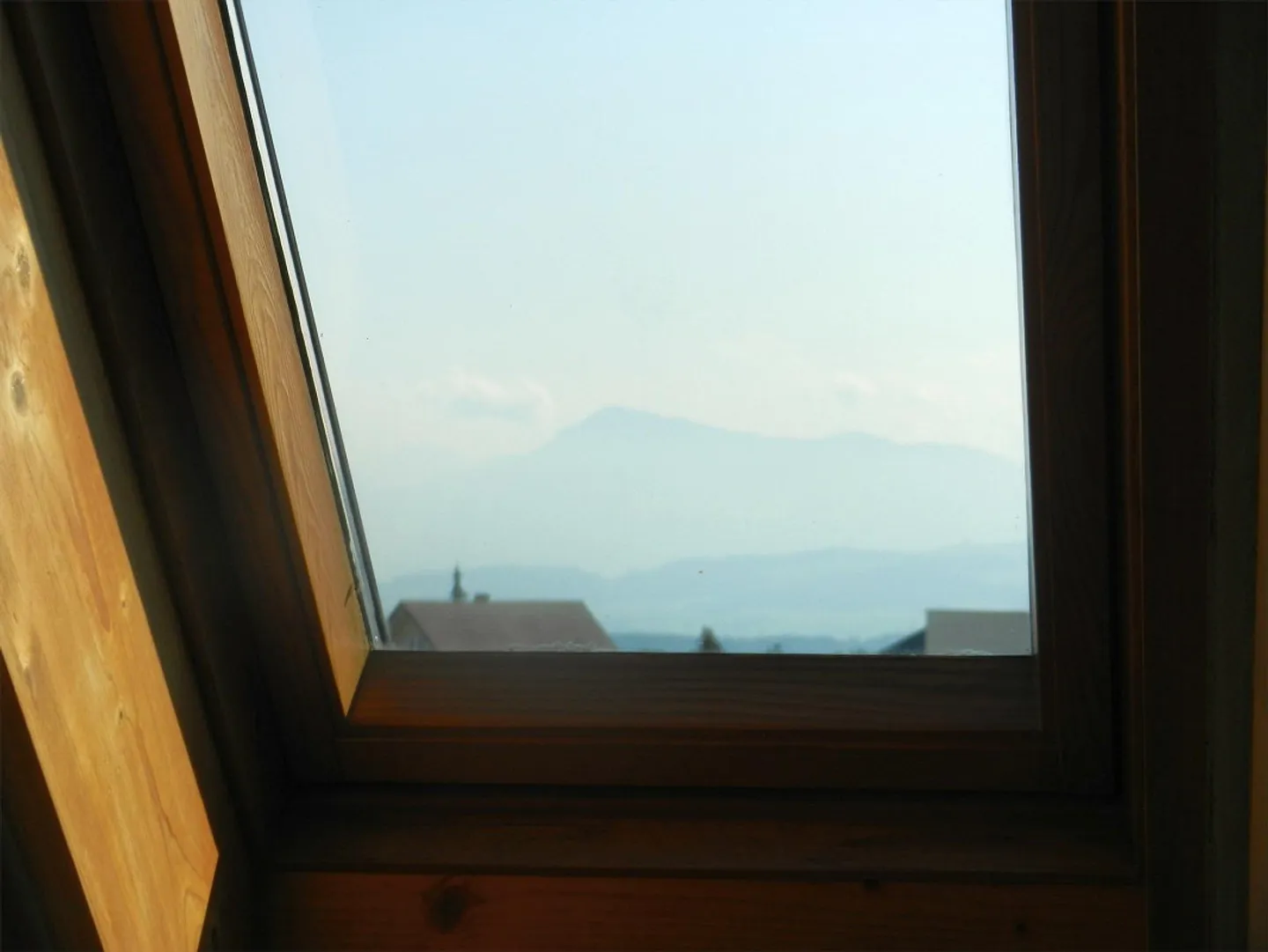 Appartement sous les combles 3,5 pièces (2ème étage) avec belle vue - Photo 7 sur 7