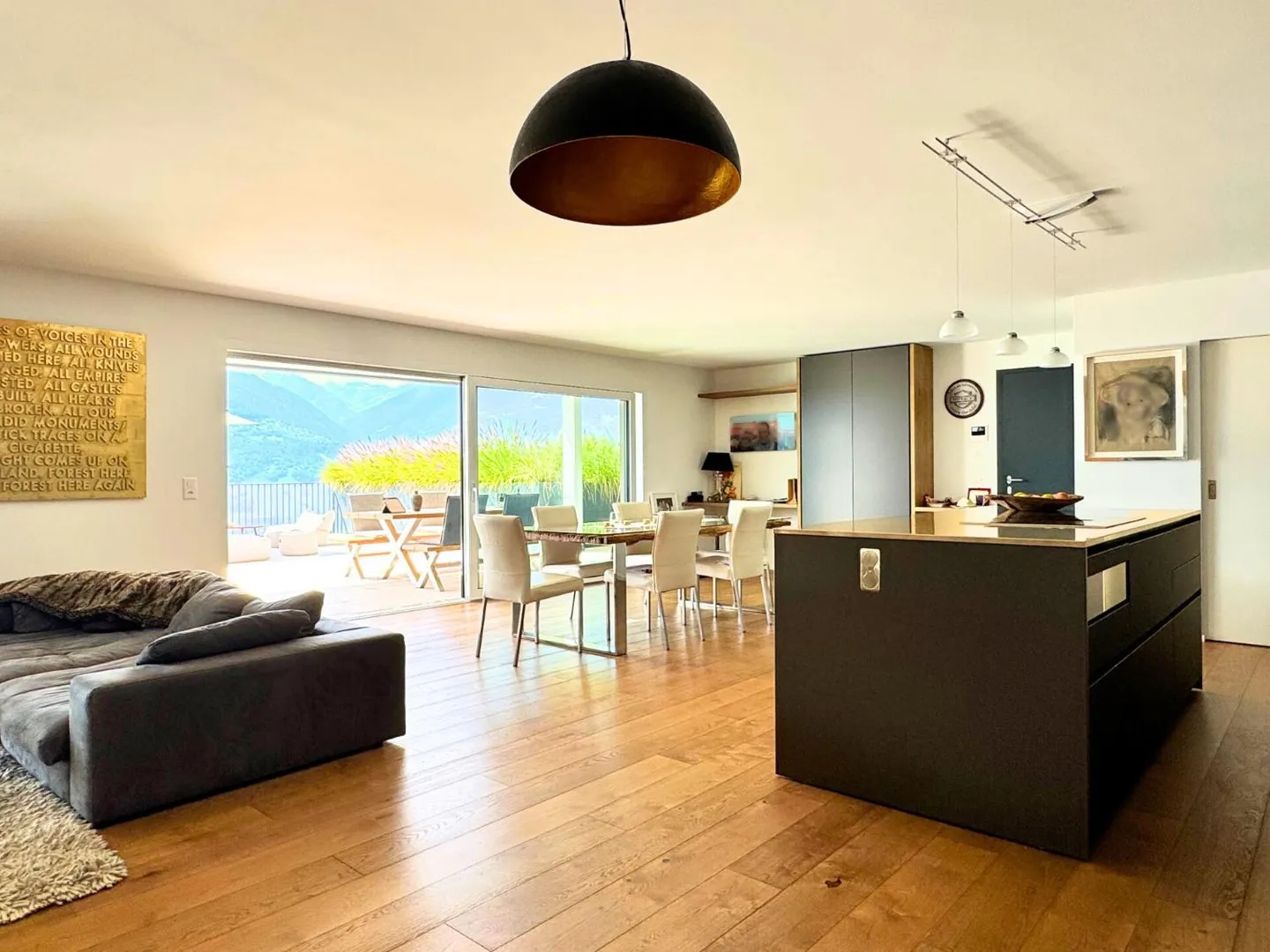 Appartamento con terrazza 5.5 stanze - Foto 4 di 13