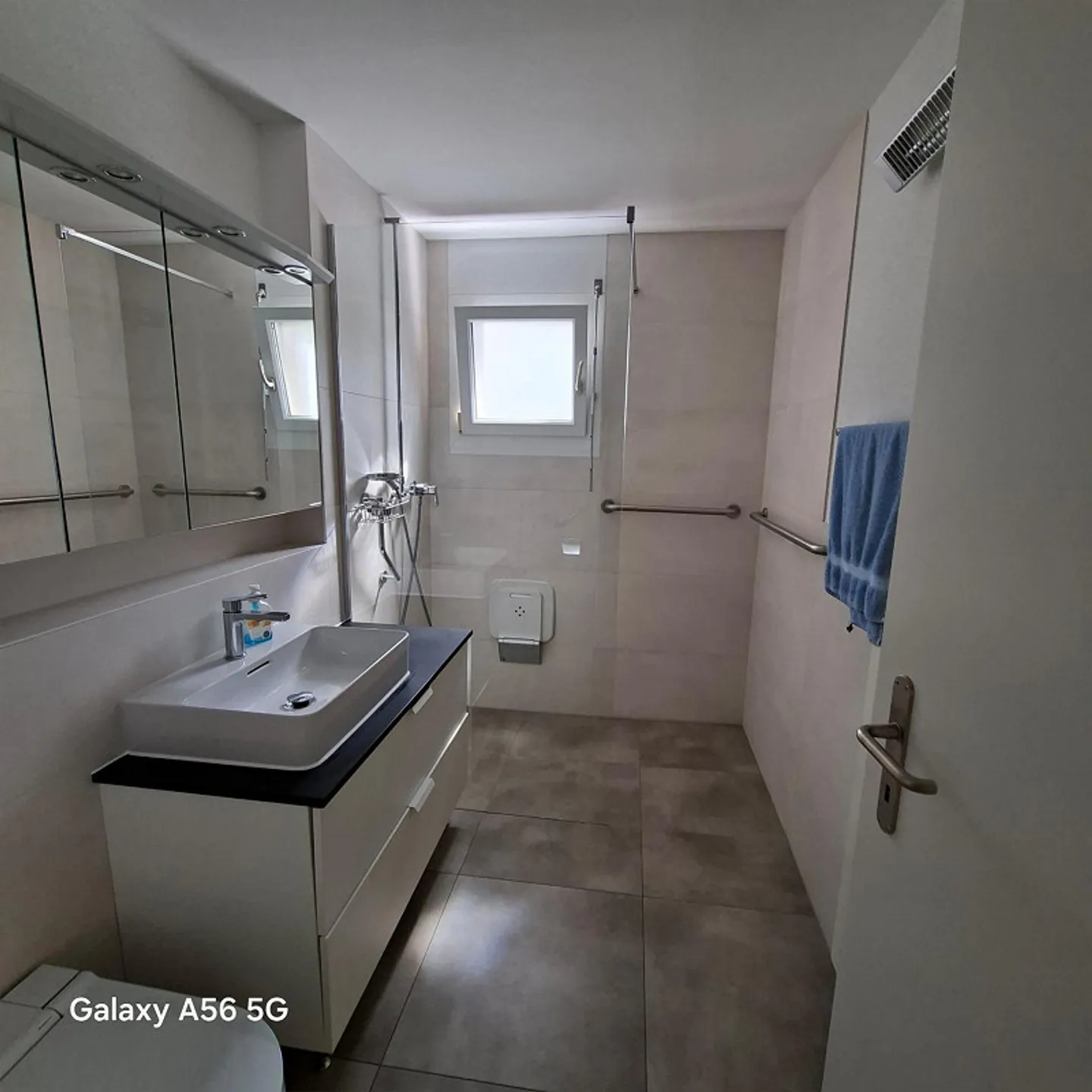 Appartamento 3.5 locali con balcone e incluso EHP in una posizione centrale - Foto 8 di 17