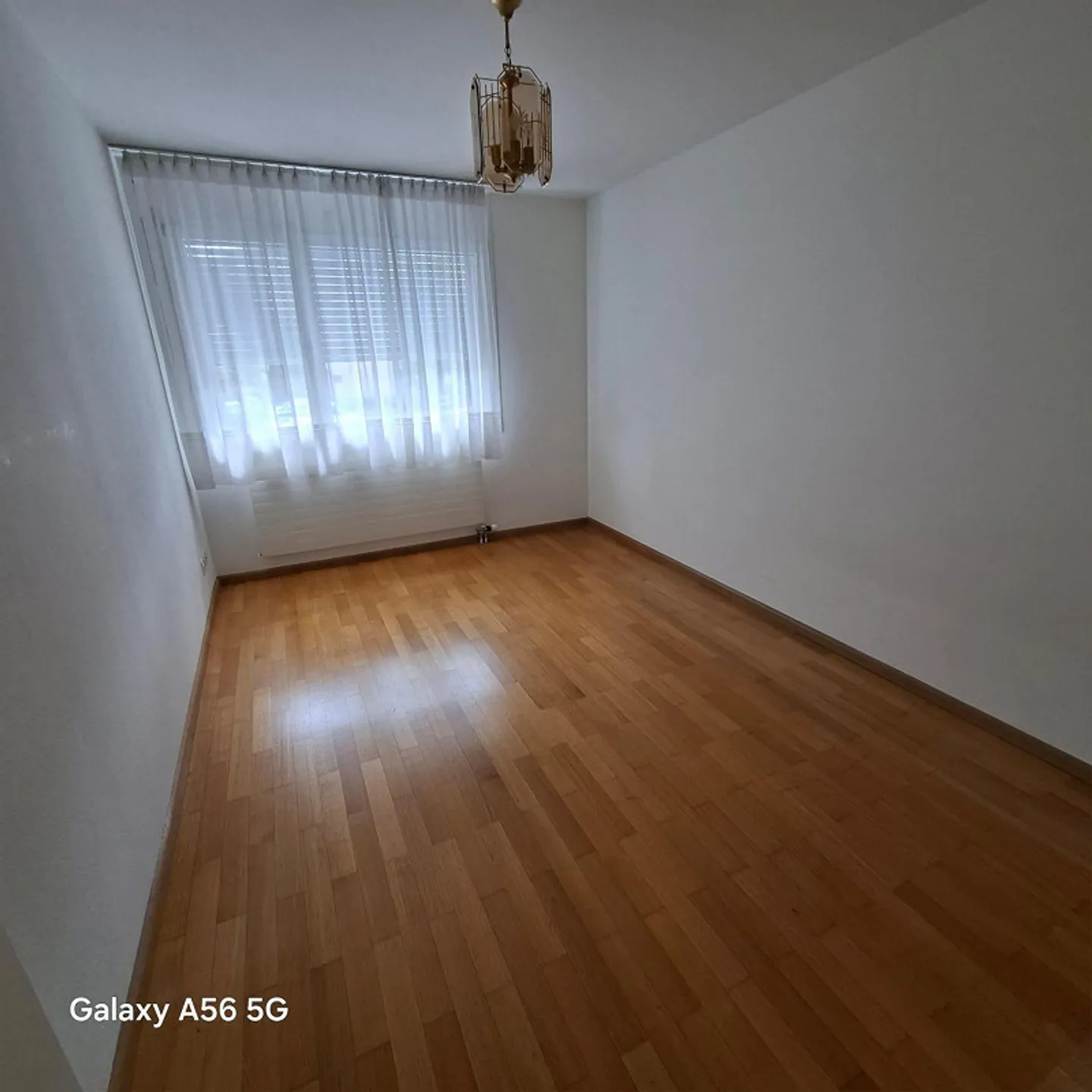 Appartamento 3.5 locali con balcone e incluso EHP in una posizione centrale - Foto 6 di 17