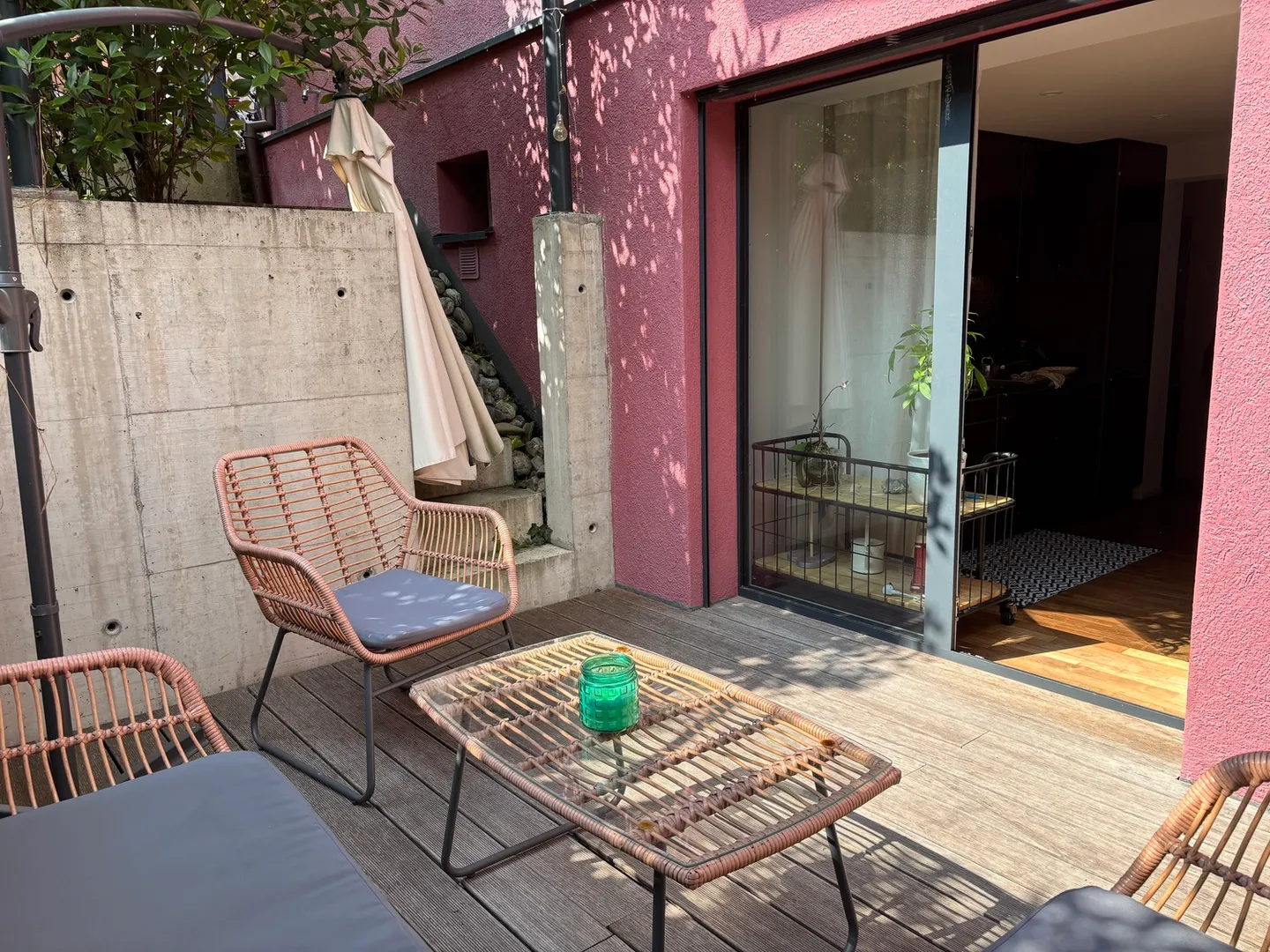 APPARTAMENTO 2½ STANZE A WINTERTHUR - WÜLFLINGEN, ARREDATO, TEMPORANEO - Foto 10 di 10