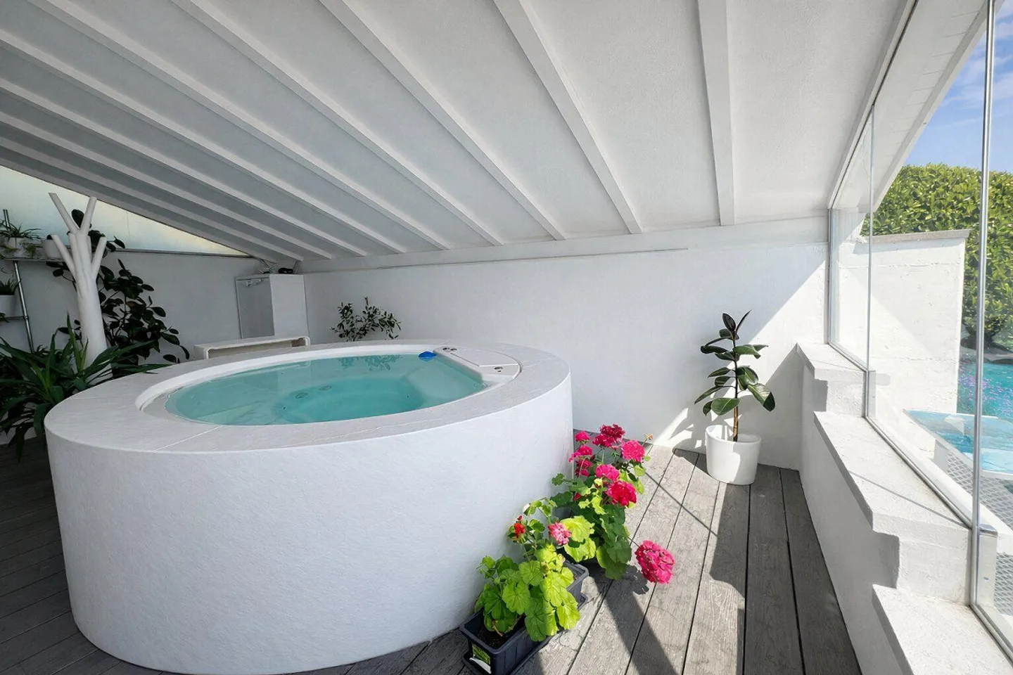 Magnifica villa a Carona con vista, giardino e terrazza - Foto 22 di 27