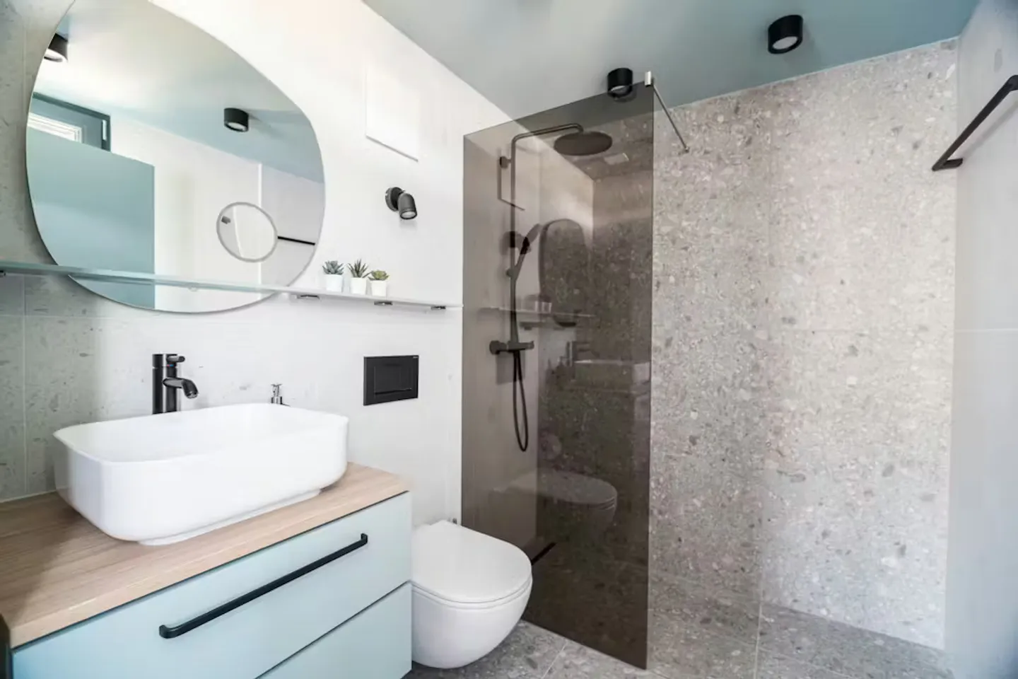 Charming Apartment in Zürich - Photo 6 of 8