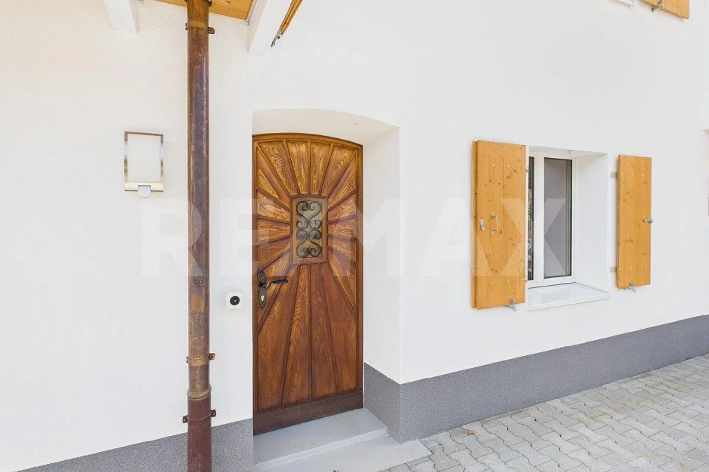 Maison familiale de 8 pièces entièrement rénovée avec beaucoup d'espace et de caractère - Photo 10 sur 13