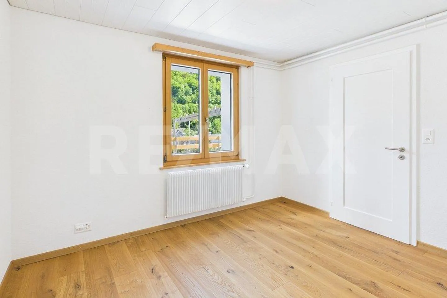 Maison familiale de 8 pièces entièrement rénovée avec beaucoup d'espace et de caractère - Photo 13 sur 13