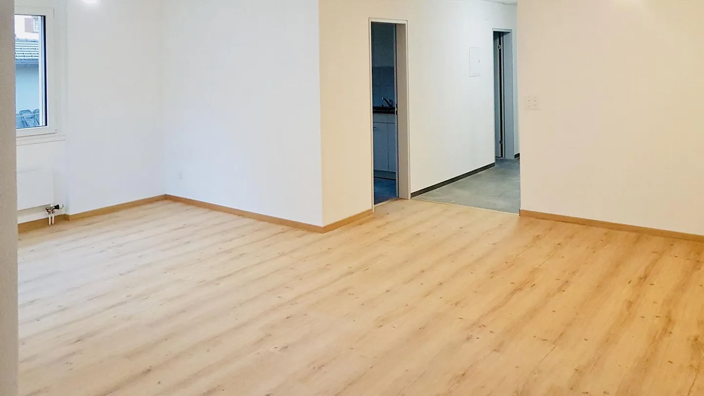 Appartamento 3.5 locali (1° piano R) nel centro del villaggio eppure nel verde - Foto 13 di 16