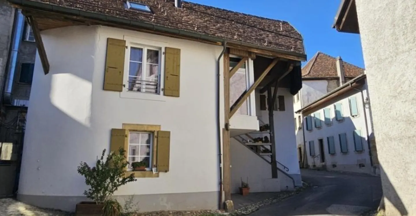 Village house of character - Photo 2 of 9