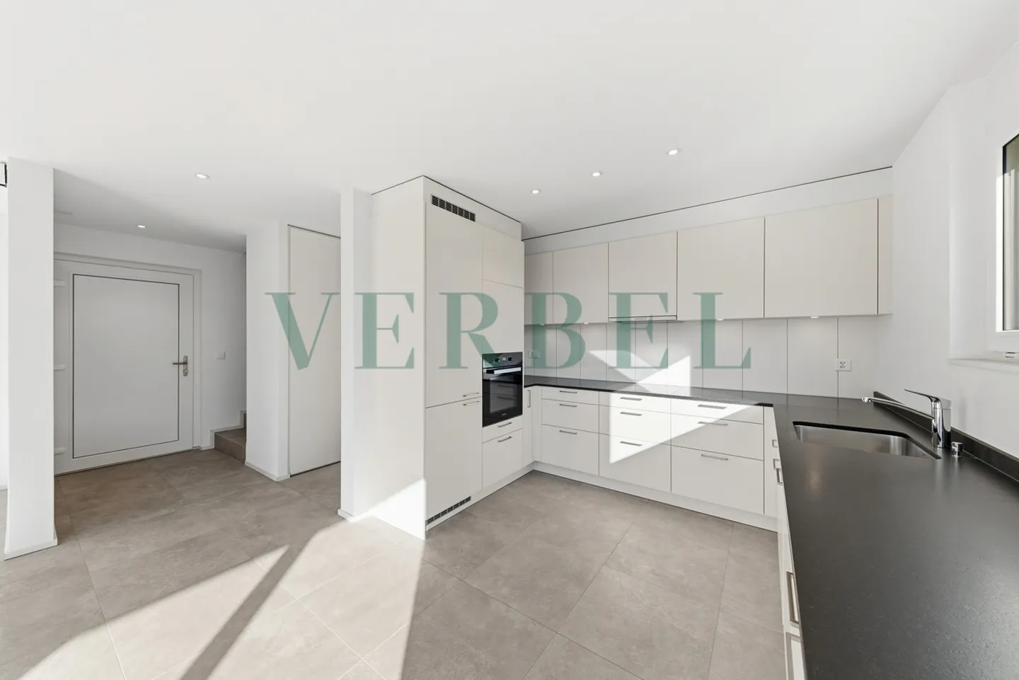 Modern Family Villa in Fresens - Photo 5 of 13