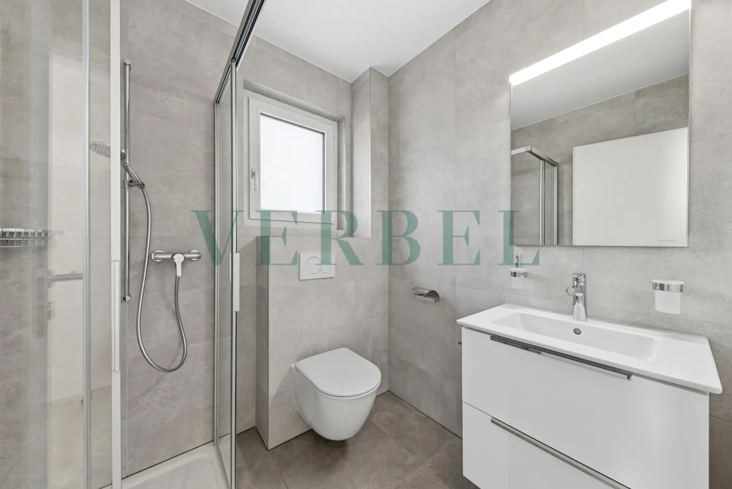 Modern Family Villa in Fresens - Photo 8 of 13