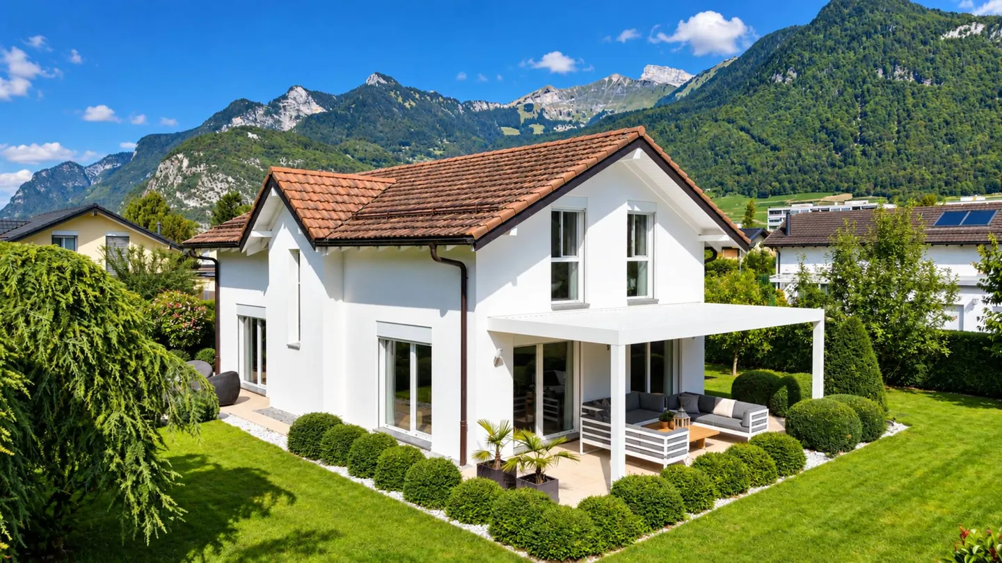 Contemporary Villa with Stunning Views - Photo 10 of 11