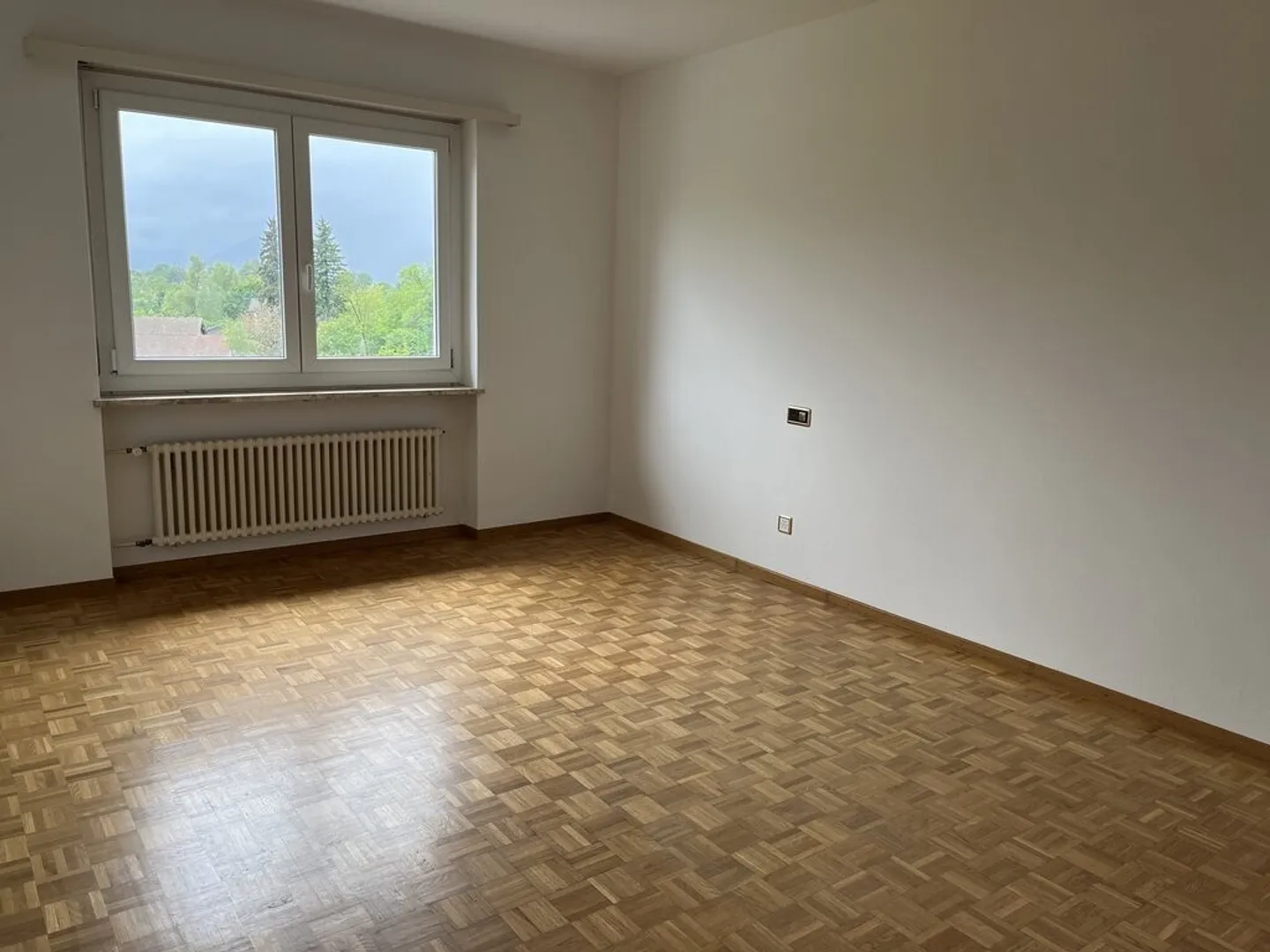 Helle 5.5 Zimmer im 5. Stock in ruhiger Lage in Locarno - Foto 3 von 6