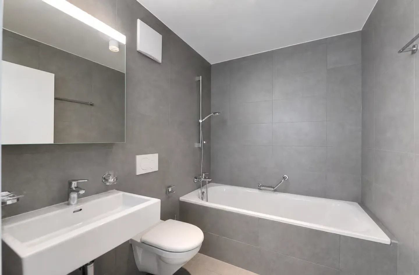 Duplex spacieux avec vue imprenable - Photo 12 sur 13