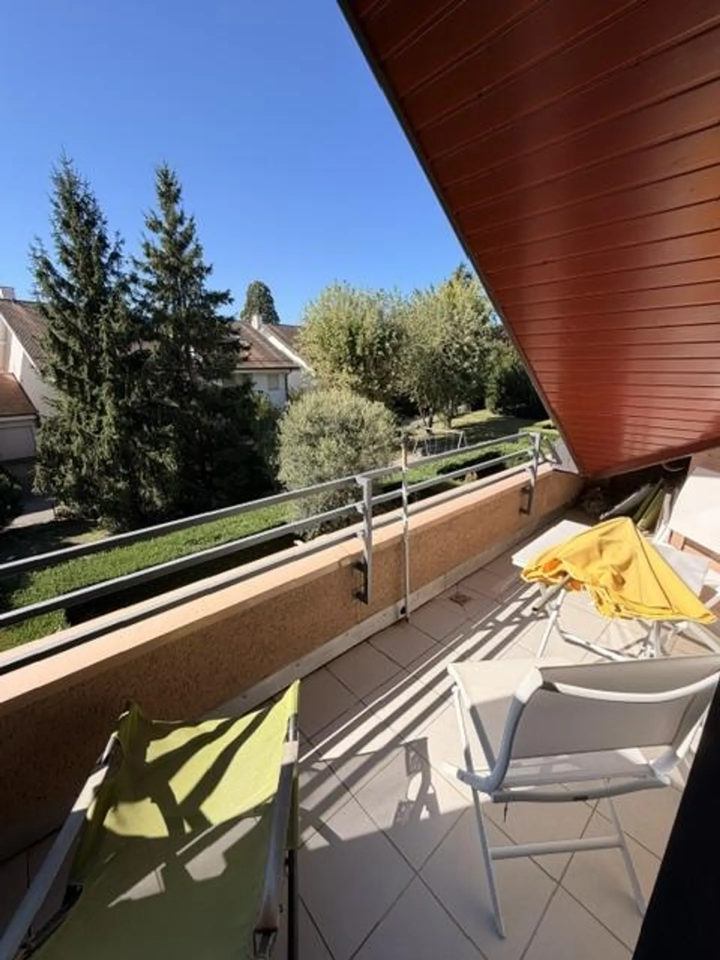 Charmante Dachwohnung in Founex - Foto 5 von 16